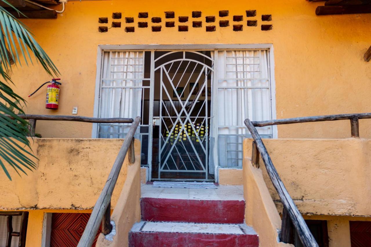 Casa Mexica Bungalows Zihuatanejo Extérieur photo
