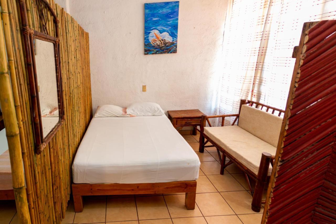 Casa Mexica Bungalows Zihuatanejo Extérieur photo