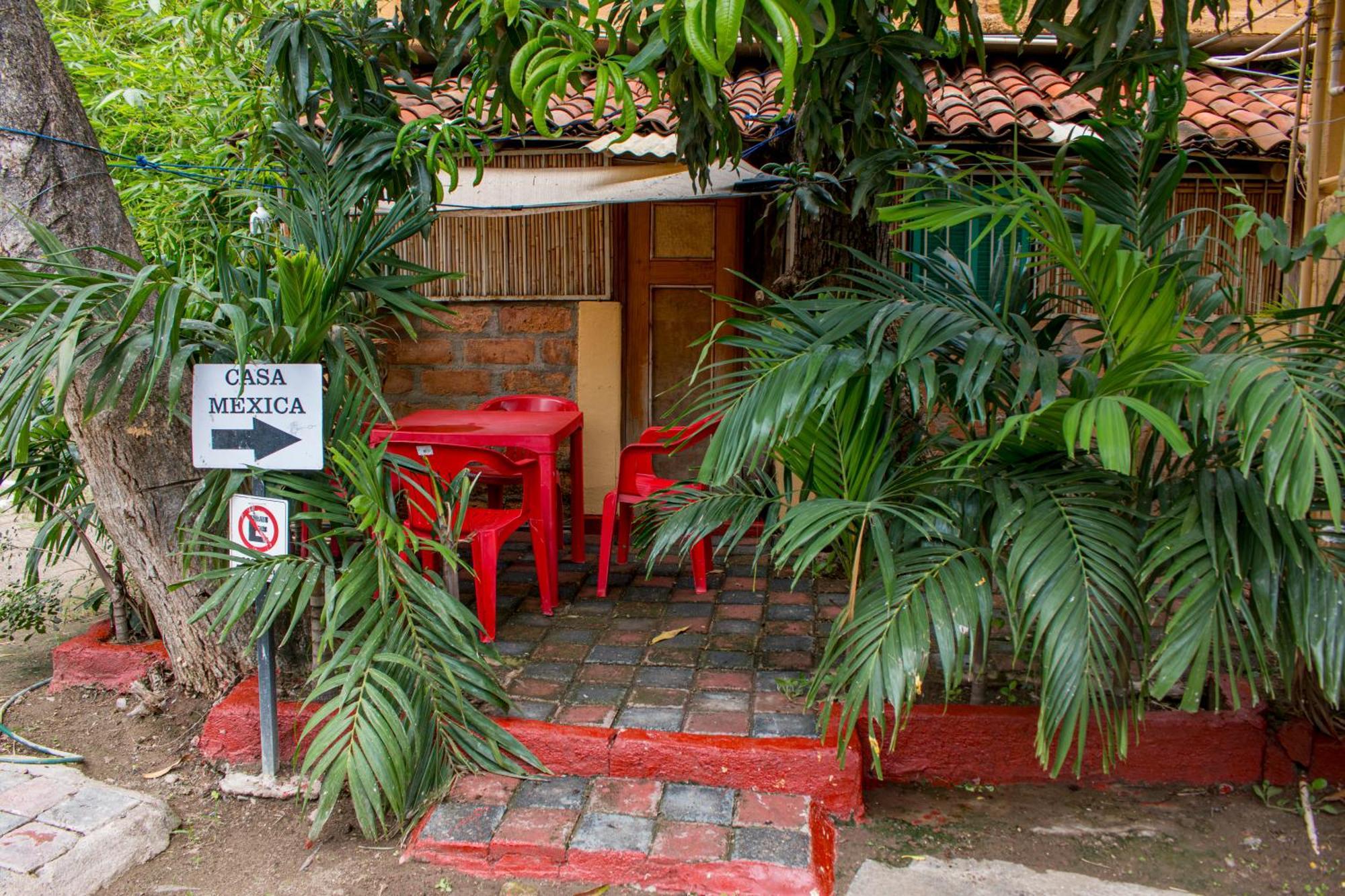 Casa Mexica Bungalows Zihuatanejo Extérieur photo